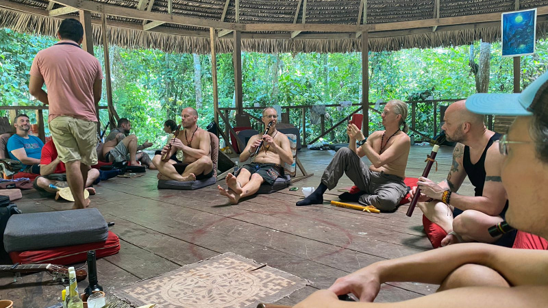 Con ceremonias de Ayahuasca y San Pedro, este retiro guiado por chamanes te llevará a explorar lo profundo de tu ser en un entorno sagrado.