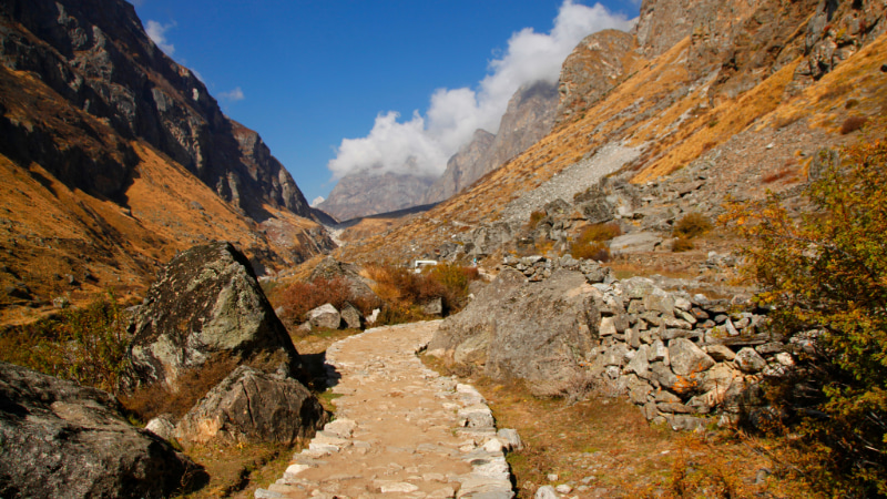 Descubre la Ruta de Lares, un sendero que atraviesa comunidades tradicionales y parajes remotos