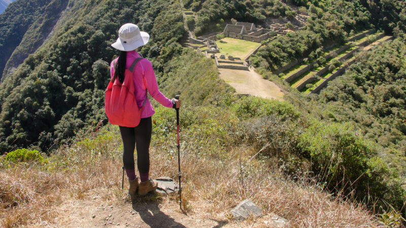 Un lugar sagrado que te recibe con vistas épicas y un silencio místico, ideal para quienes buscan un viaje auténtico y transformador